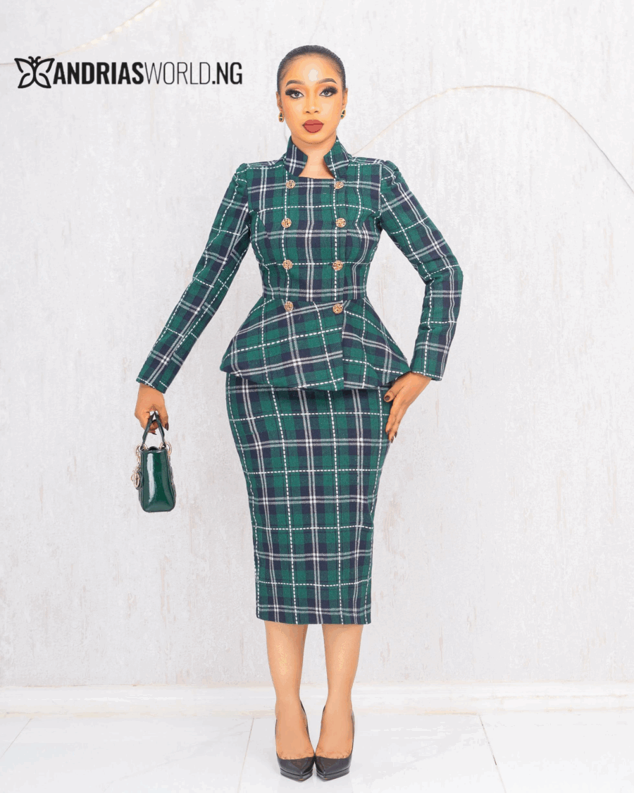 GREEN TWEED SKIRT SUIT
